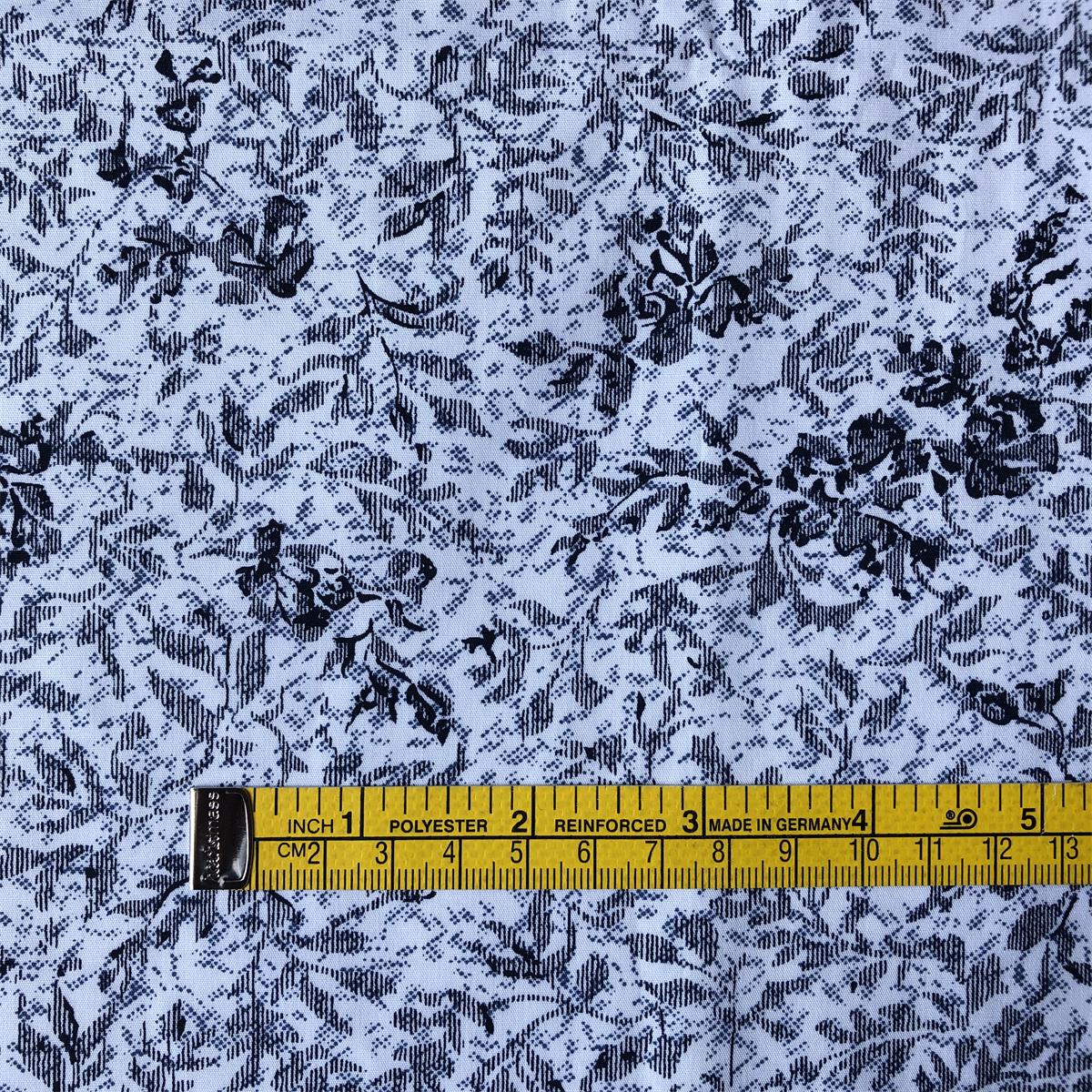 Sun-rising Textile Cotton fabric hot sale high quality soft 100%cotton poplin printed fabric for men's shirts